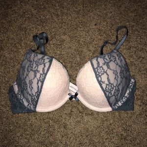 Gorgeous vs bra 32c